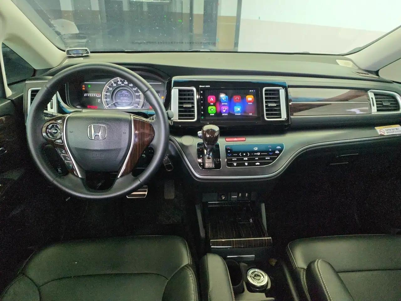 Honda Elysion 2016 2.4L Classic Edition — миниатюра 9