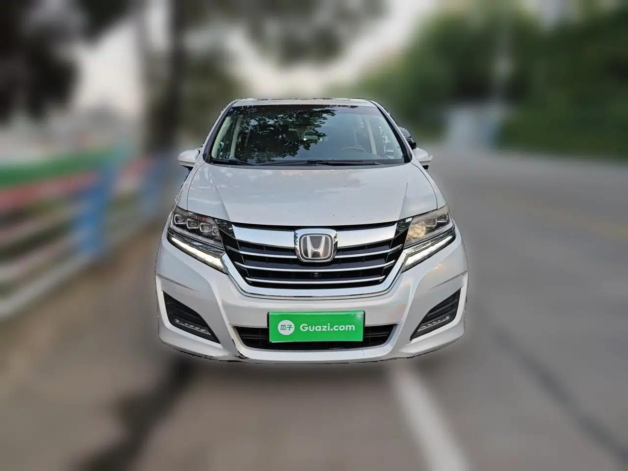 Honda Elysion 2016 2.4L Supreme Edition — миниатюра 2