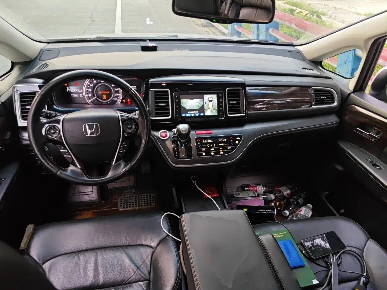 Honda Elysion 2016 2.4L Supreme Edition — миниатюра 9