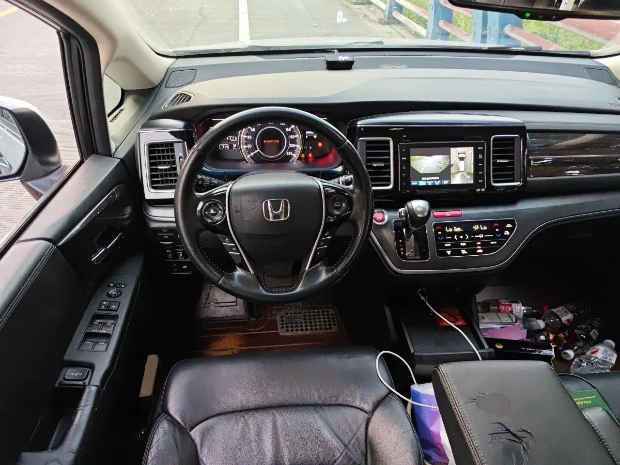 Honda Elysion 2016 2.4L Supreme Edition — миниатюра 10