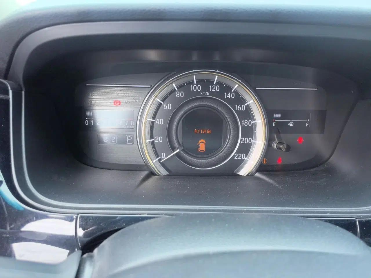 Honda Elysion 2016 2.4L Supreme Edition — миниатюра 11