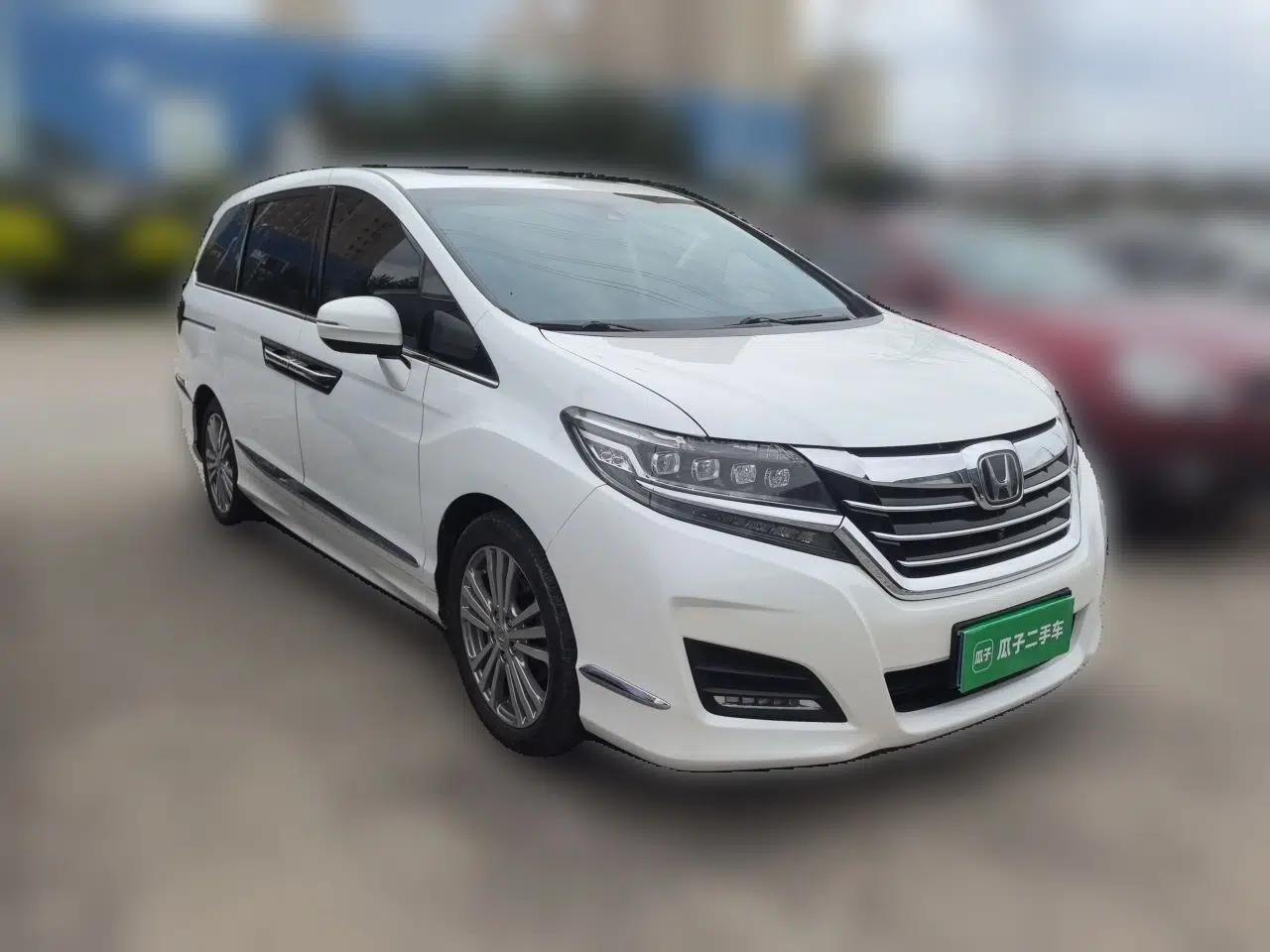 Honda Elysion 2016 2.4L Supreme Edition — миниатюра 3