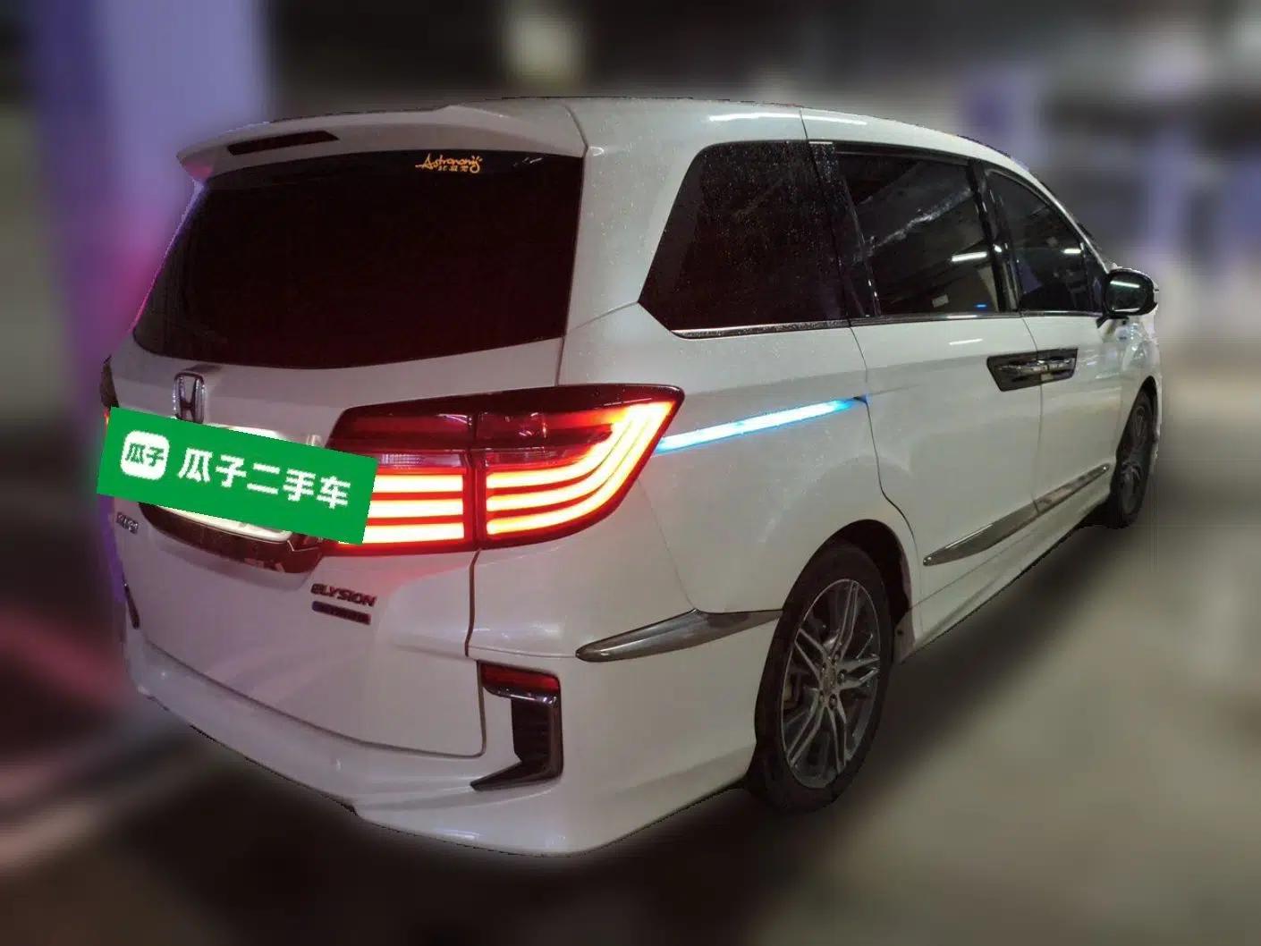 Honda Elysion 2019 2.0L Hybrid Luxury Edition — миниатюра 6