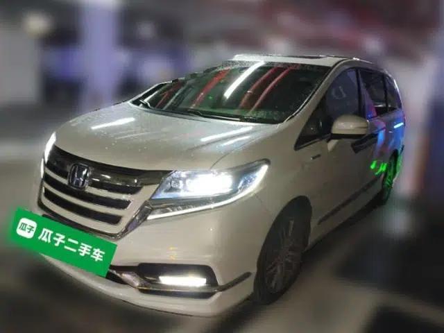 Honda Elysion 2019 2.0L Hybrid Luxury Edition