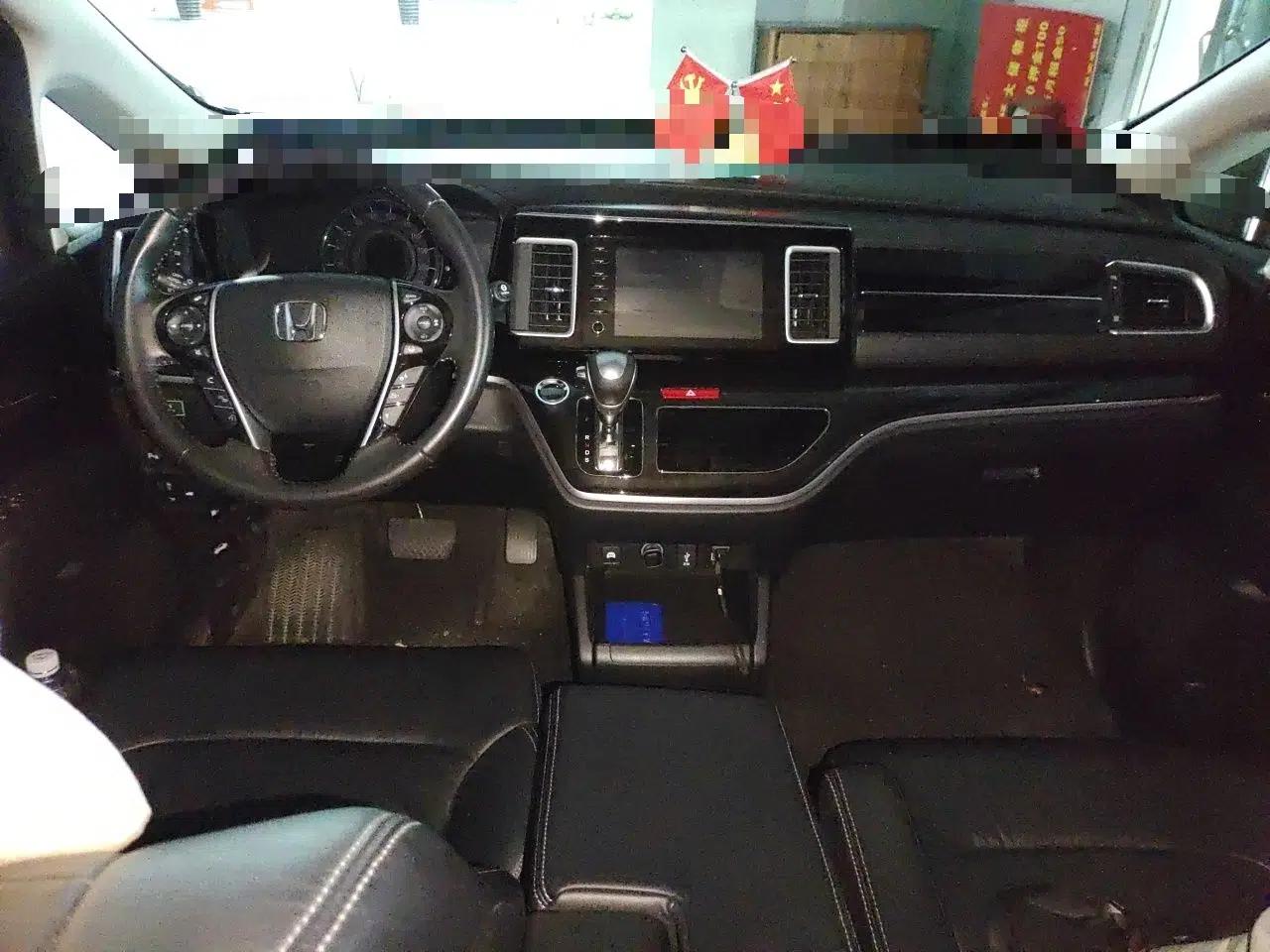 Honda Elysion 2019 2.0L Hybrid Supreme Edition — миниатюра 9