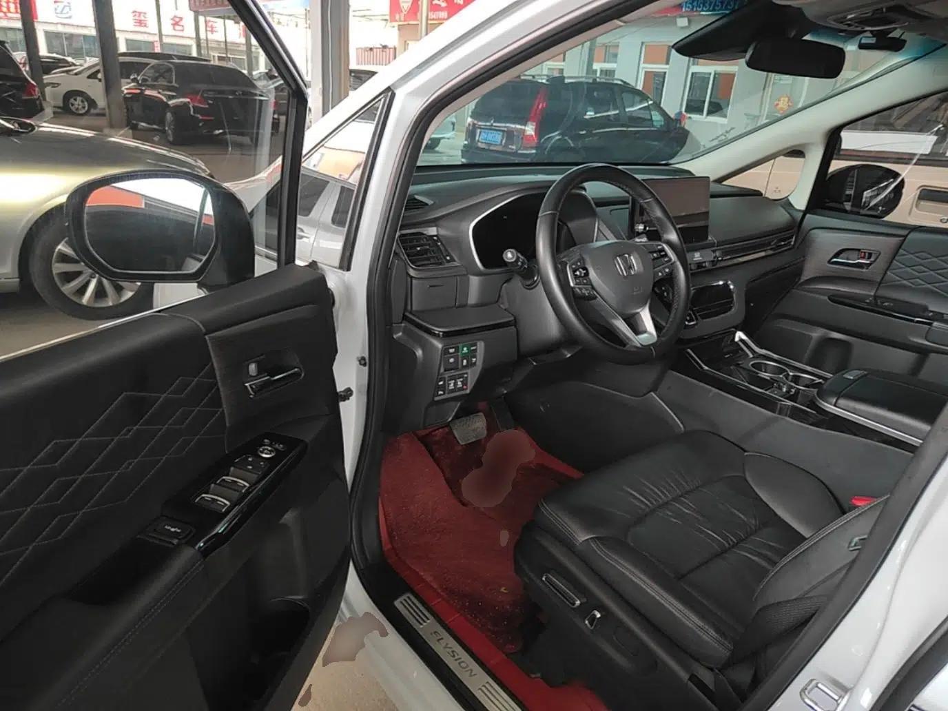 Honda Elysion 2024 2.0L eHEV Luxury Edition — миниатюра 18