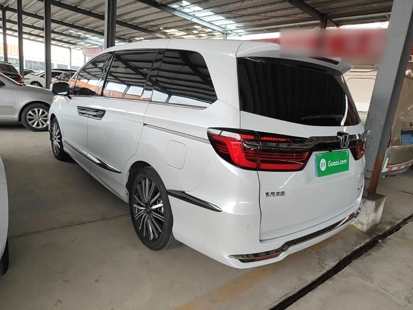 Honda Elysion 2024 2.0L eHEV Luxury Edition — миниатюра 4