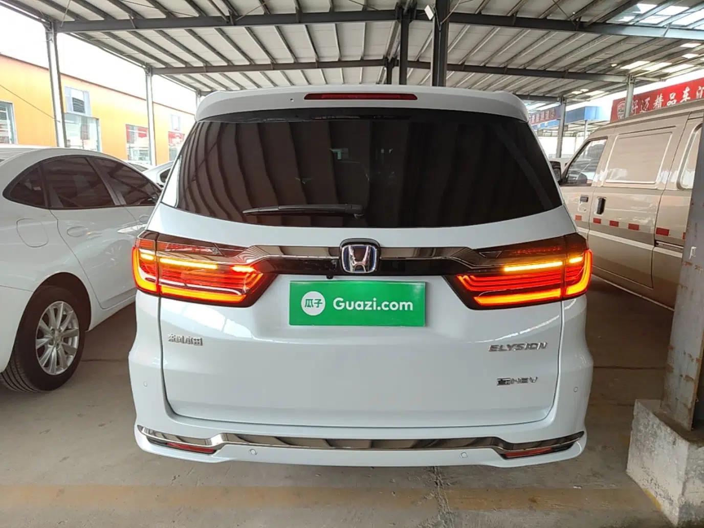 Honda Elysion 2024 2.0L eHEV Luxury Edition — миниатюра 5
