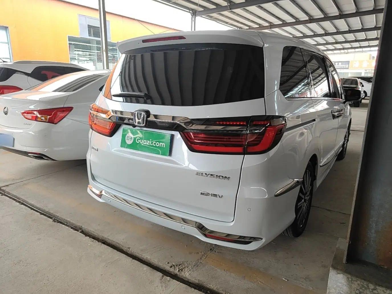 Honda Elysion 2024 2.0L eHEV Luxury Edition — миниатюра 6
