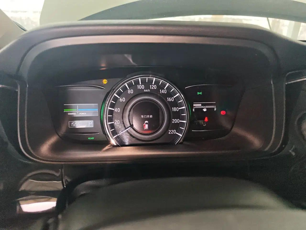 Honda Elysion 2019 2.0L Hybrid Luxury Edition — миниатюра 11
