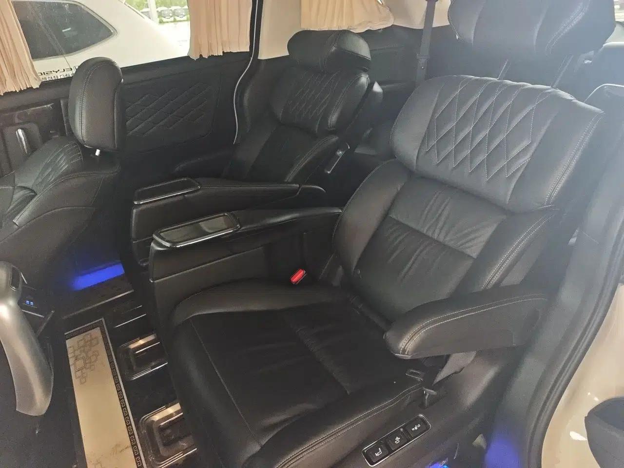 Honda Elysion 2019 2.0L Hybrid Luxury Edition — миниатюра 17