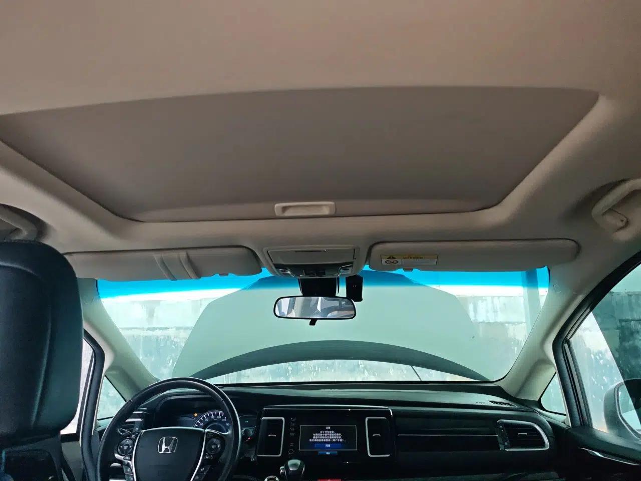 Honda Elysion 2019 2.0L Hybrid Luxury Edition — миниатюра 18