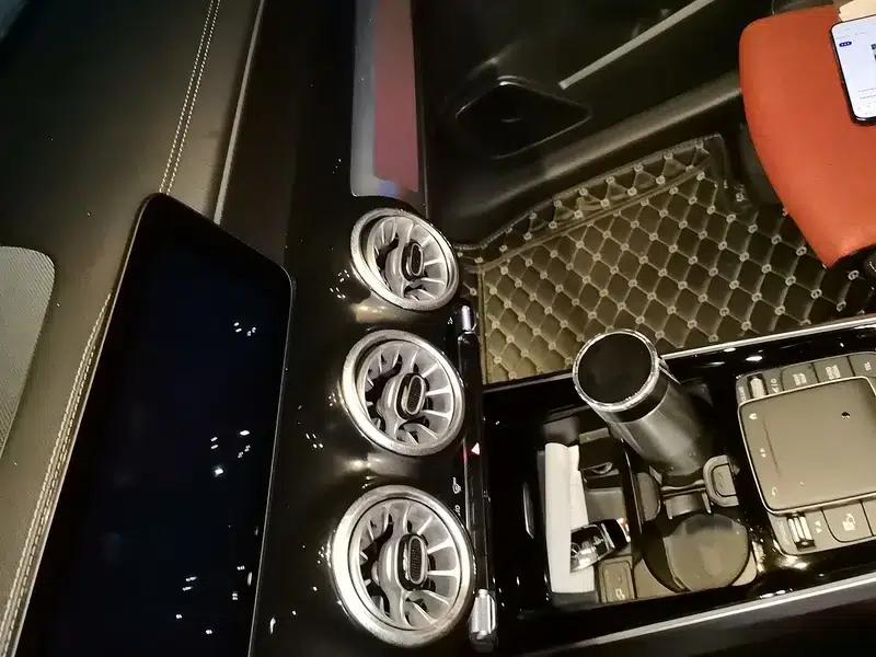 2021 Mercedes-Benz GLB AMG 35 4MATIC — миниатюра 14