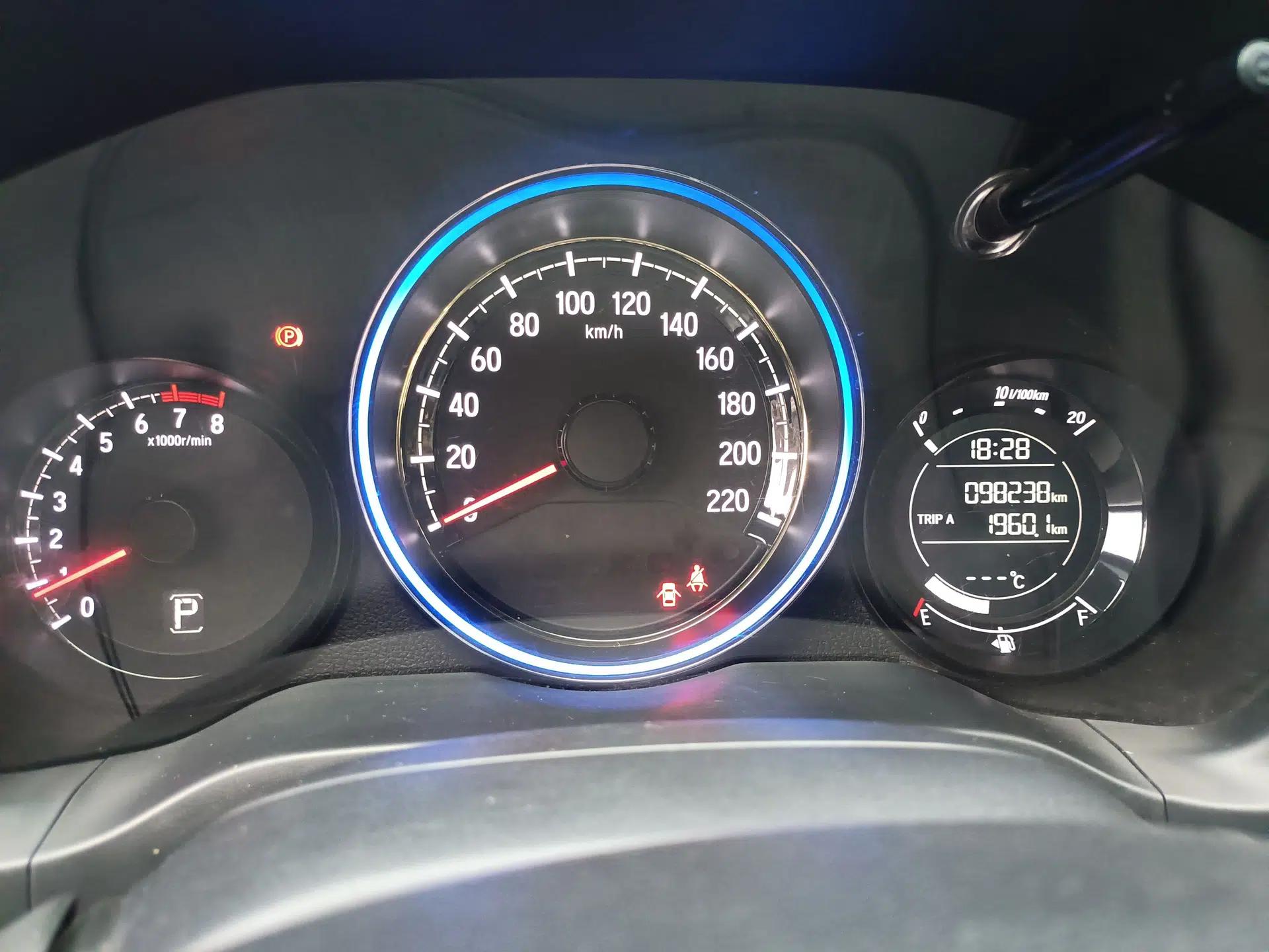 Honda XR-V 2015 1.8L EXi CVT Comfort Version — миниатюра 14