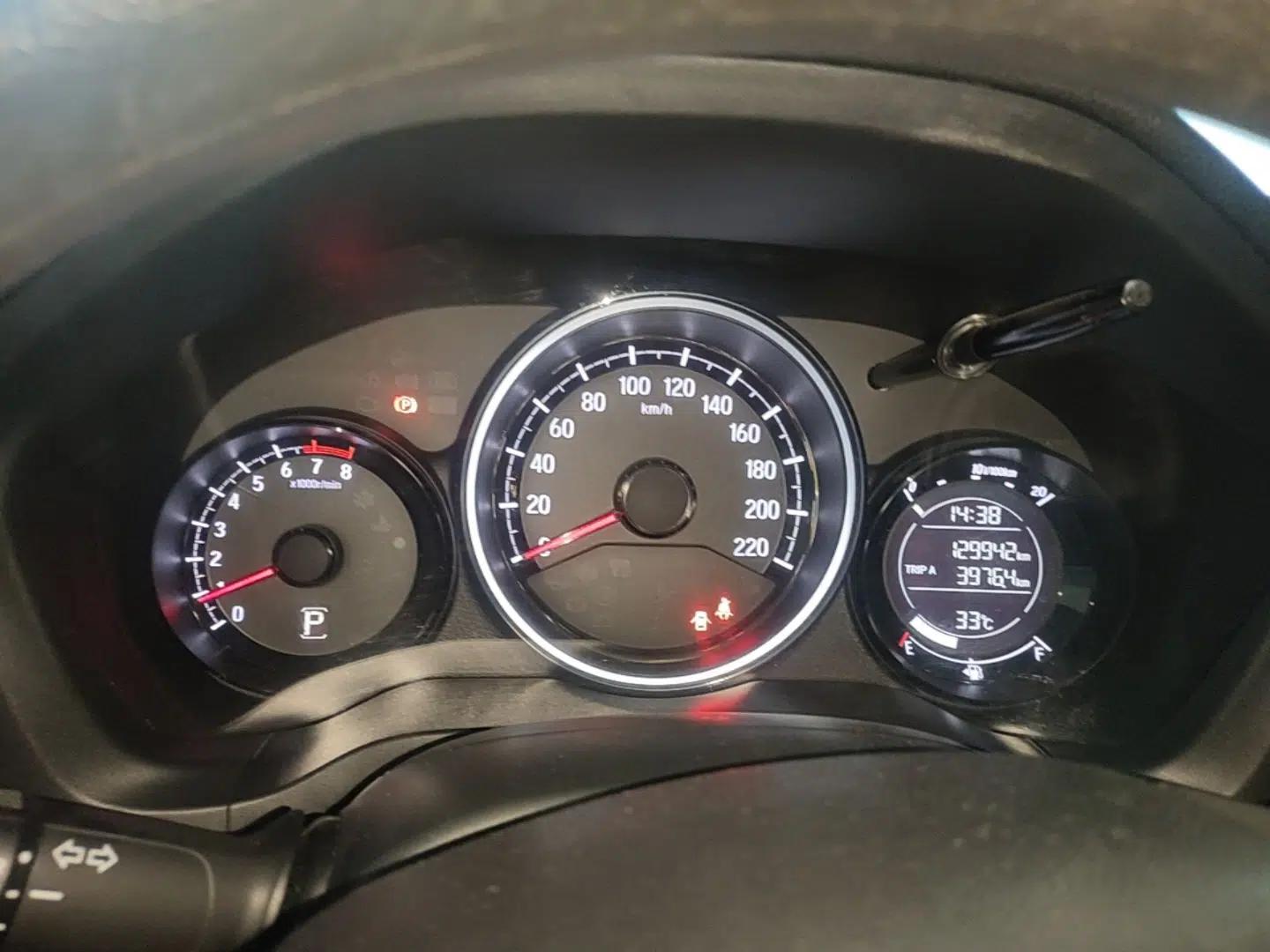 Honda XR-V 2015 1.8L EXi CVT Comfort Version — миниатюра 8