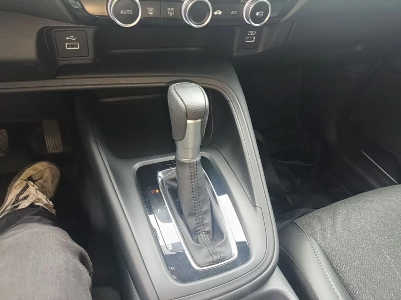 Honda Vezel 2023 1.5L CVT Tech Edition — миниатюра 16