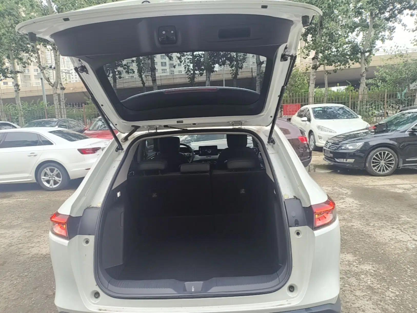 Honda Vezel 2023 1.5L CVT Tech Edition — миниатюра 22