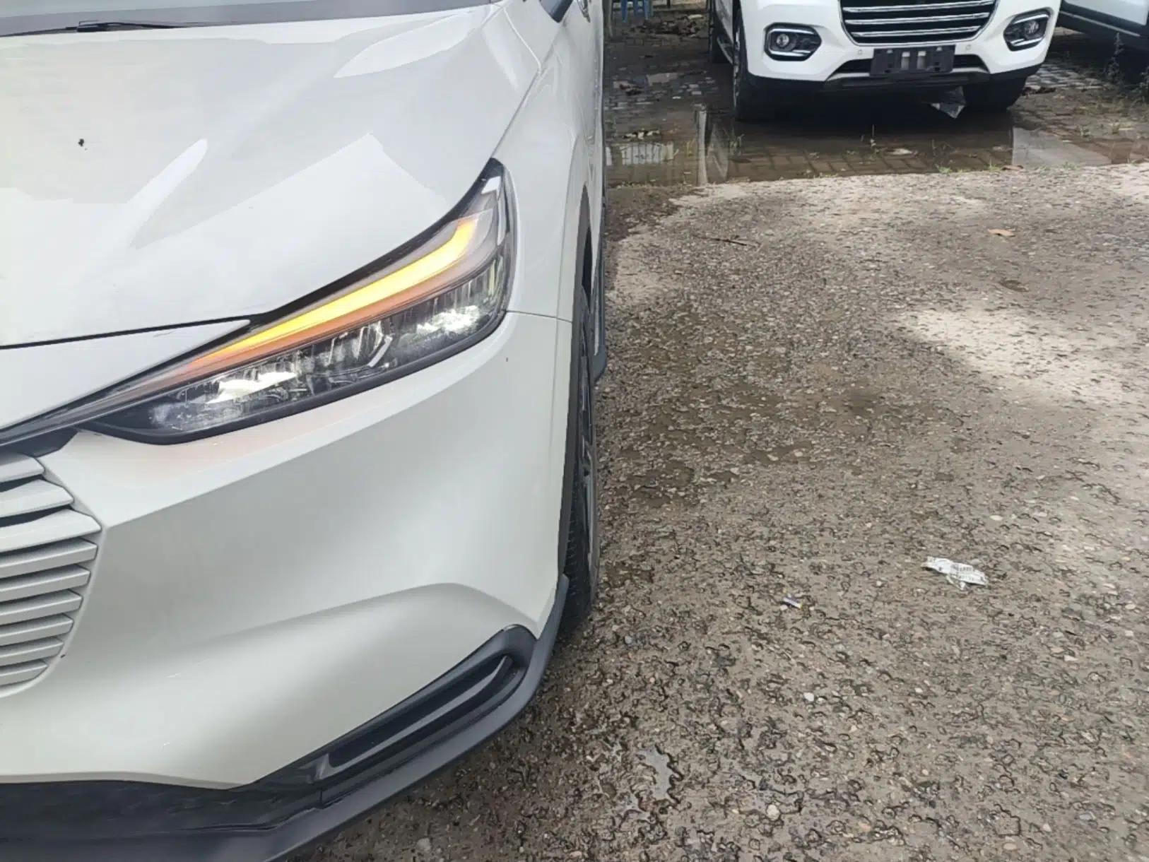 Honda Vezel 2023 1.5L CVT Tech Edition — миниатюра 8