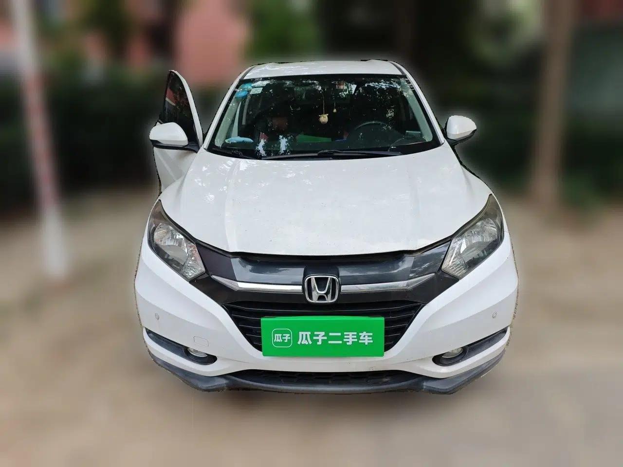 Honda Vezel 2017 1.5L CVT 2WD Comfort Model — миниатюра 2