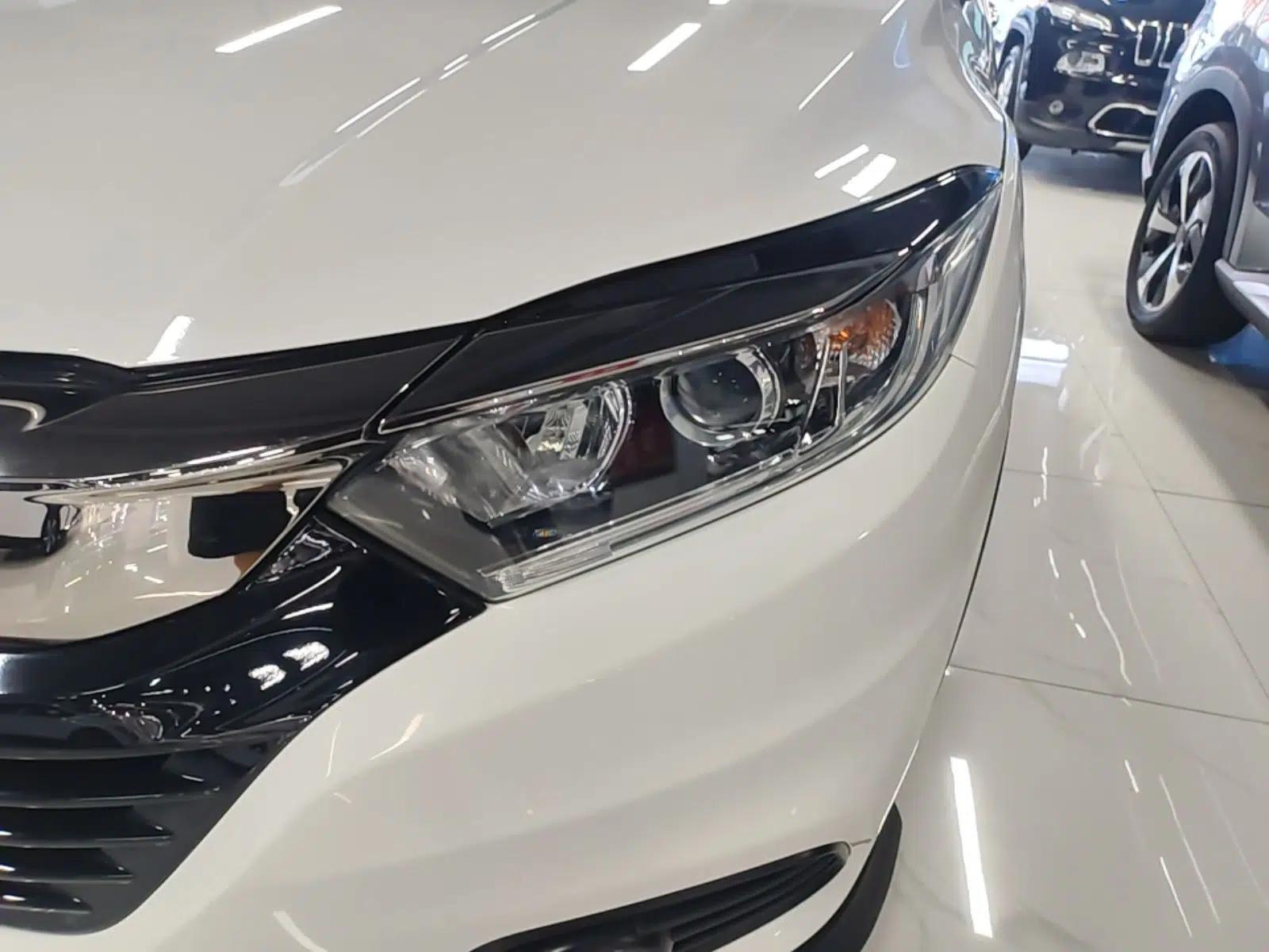 Honda Vezel 2020 1.5L CVT Pioneer Edition — миниатюра 8