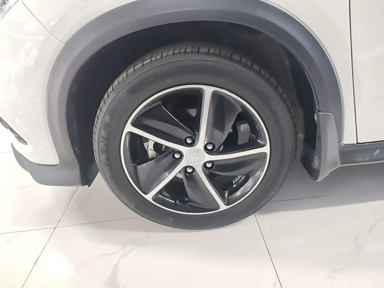 Honda Vezel 2020 1.5L CVT Pioneer Edition — миниатюра 10