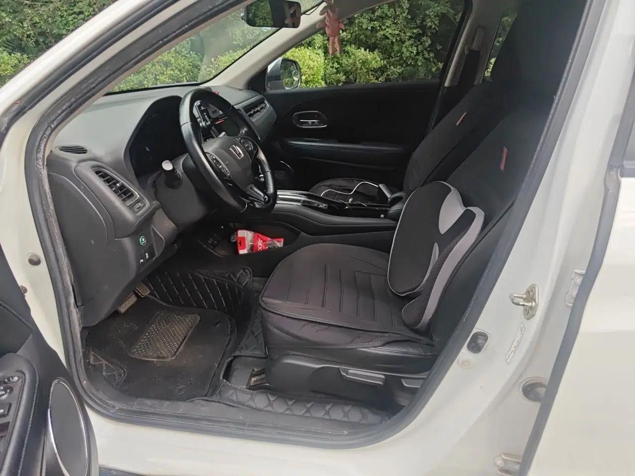 Honda Vezel 2015 1.8L CVT 2WD Luxury Model — миниатюра 15