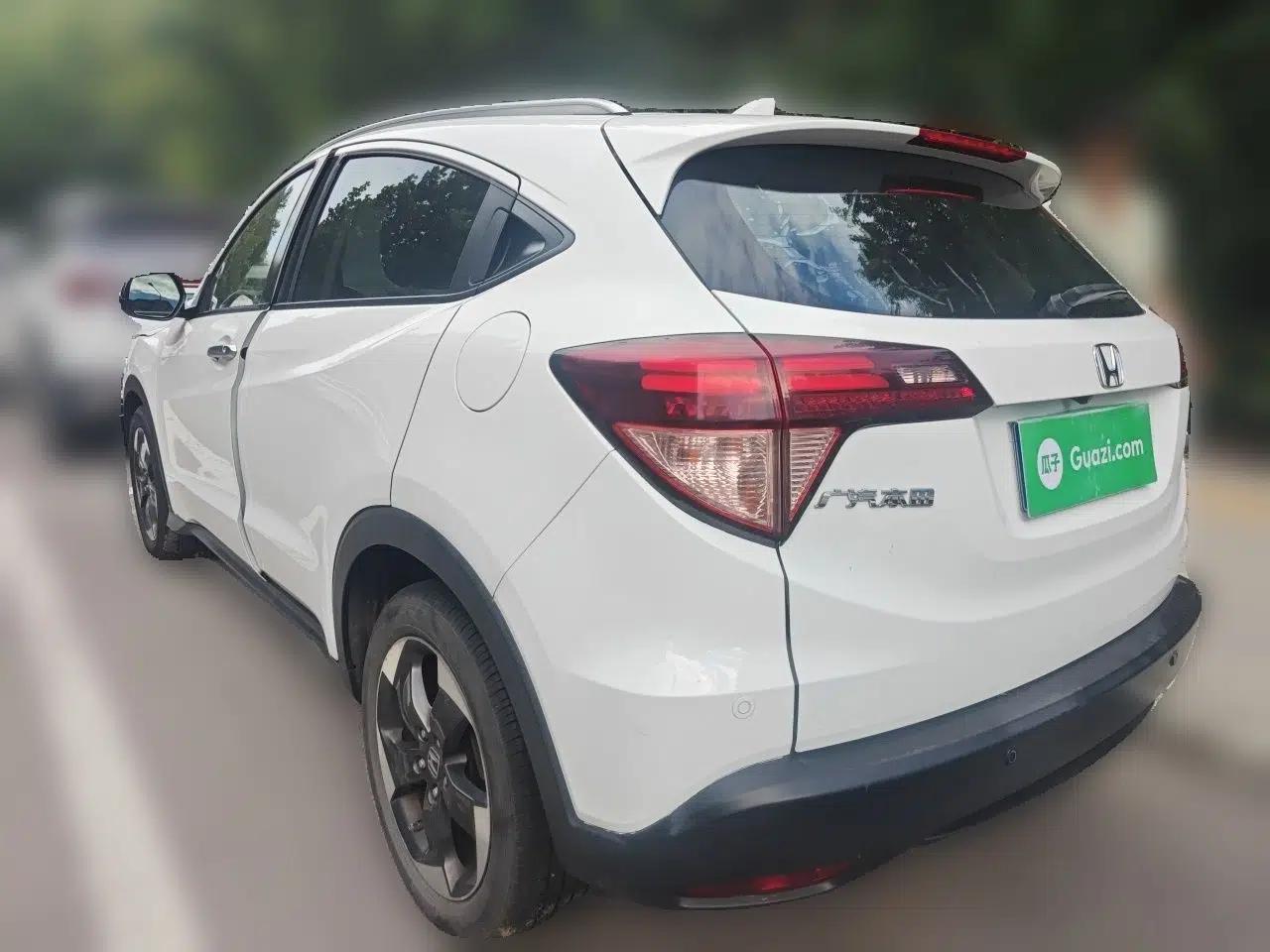 Honda Vezel 2015 1.8L CVT 2WD Luxury Model — миниатюра 4