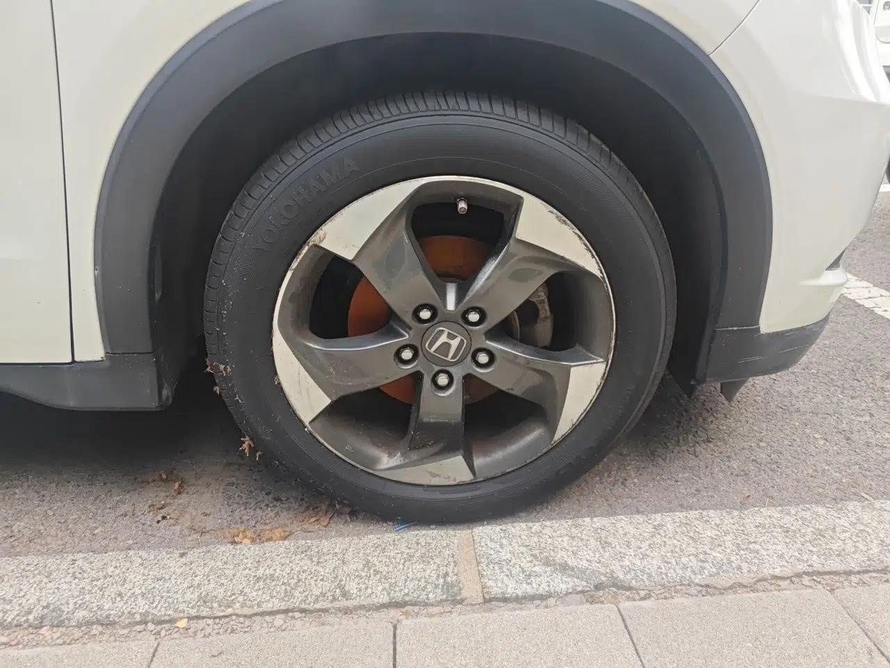 Honda Vezel 2015 1.8L CVT 2WD Luxury Model — миниатюра 8