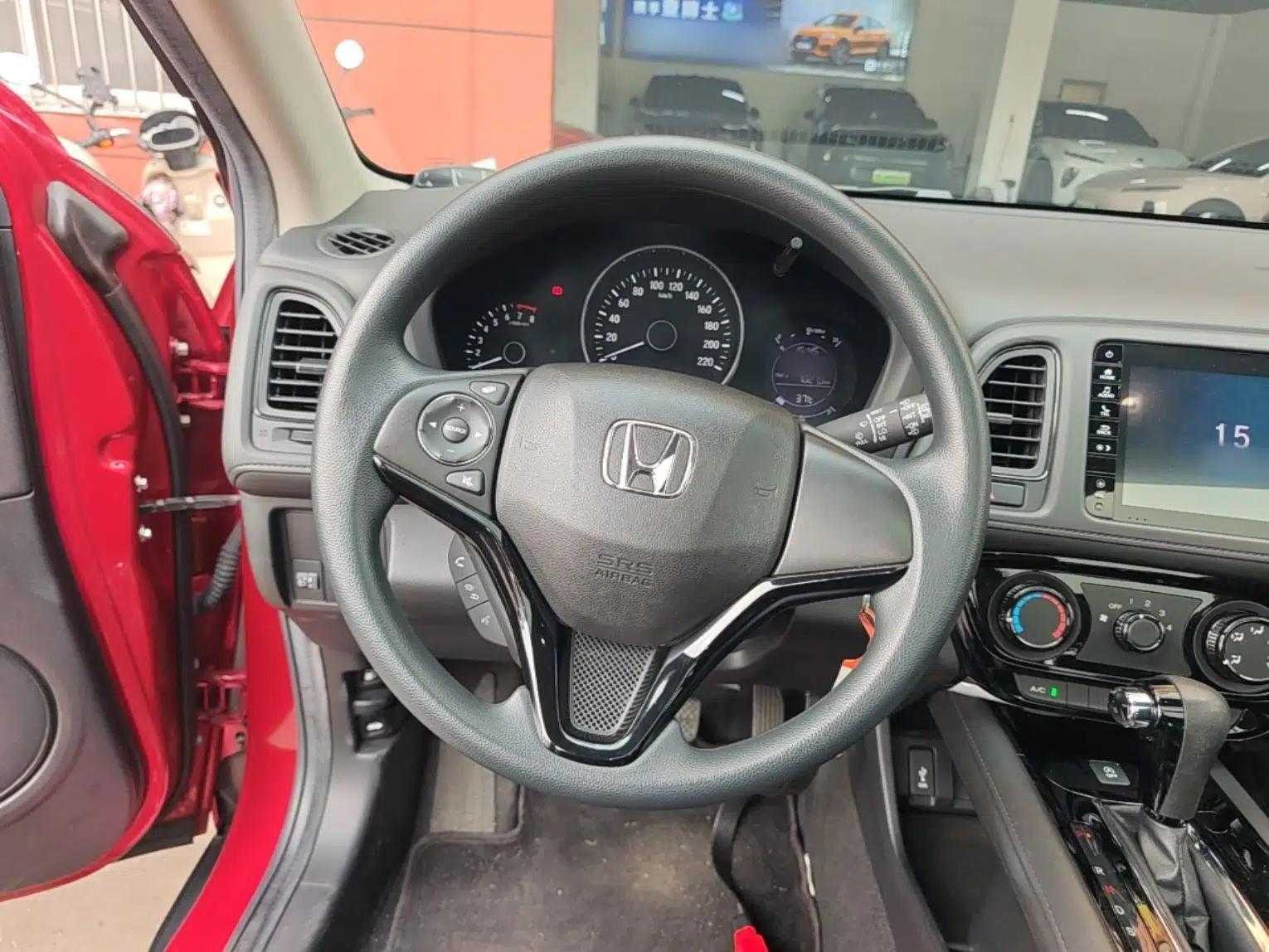 Honda Vezel 2020 1.5L CVT Pioneer Edition — миниатюра 13
