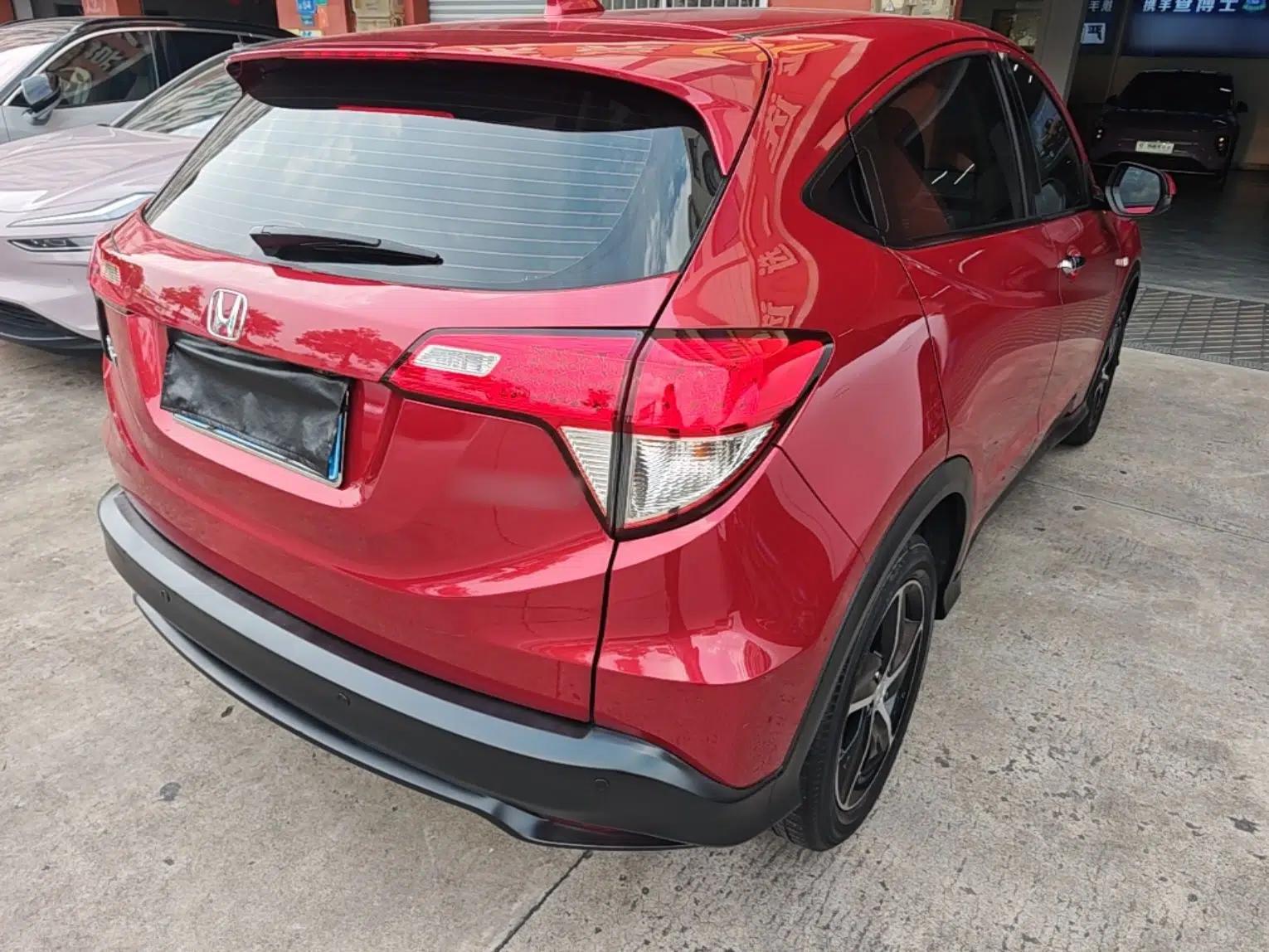 Honda Vezel 2020 1.5L CVT Pioneer Edition — миниатюра 6