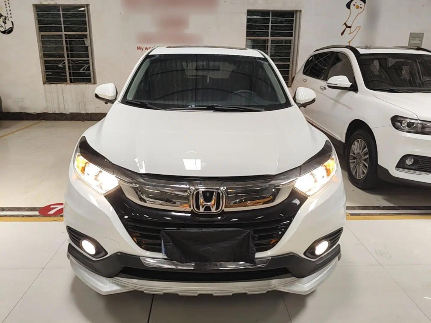 Honda Vezel 2020 1.5L CVT Pioneer Edition — миниатюра 2