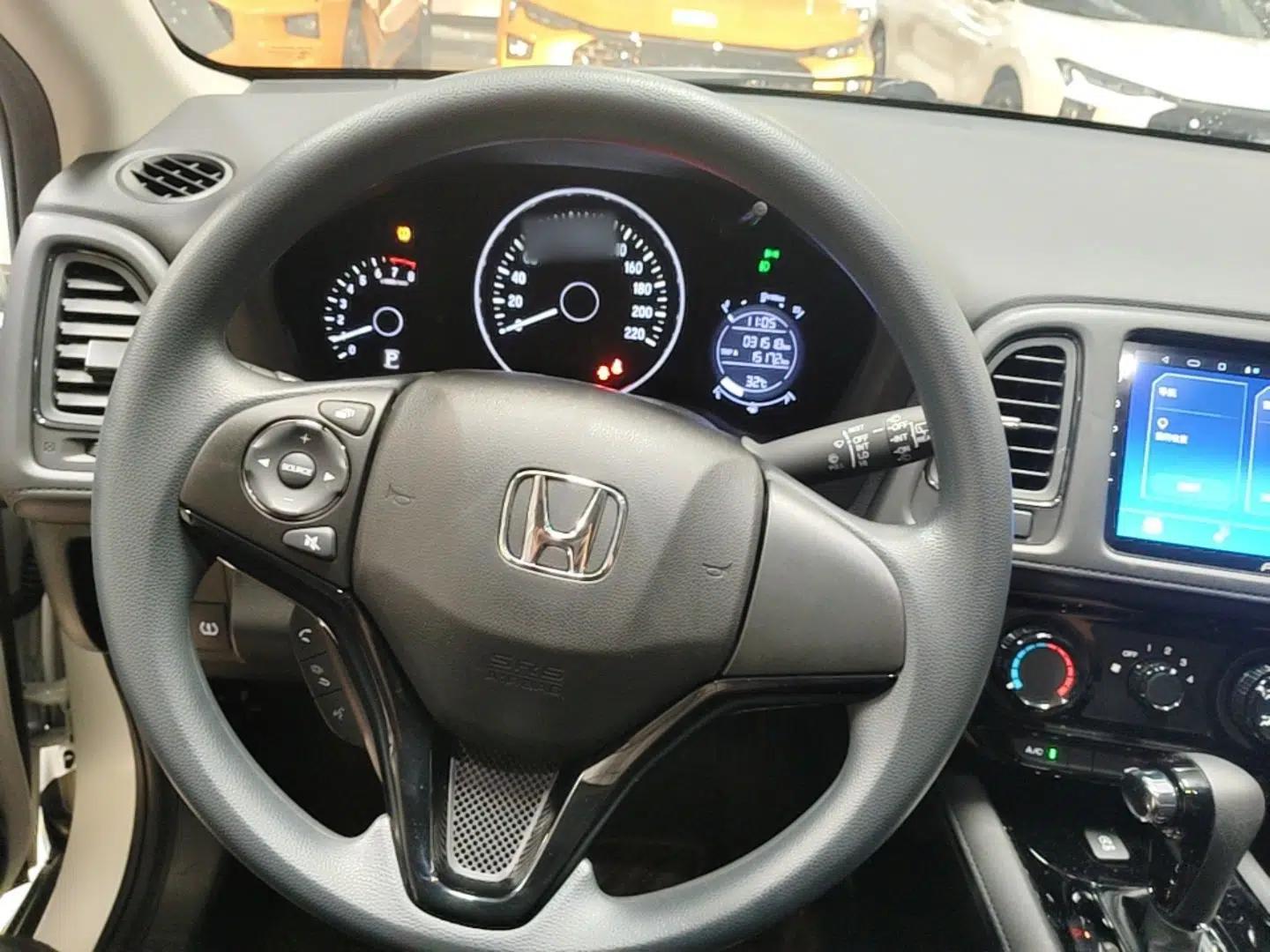 Honda Vezel 2020 1.5L CVT Pioneer Edition — миниатюра 18
