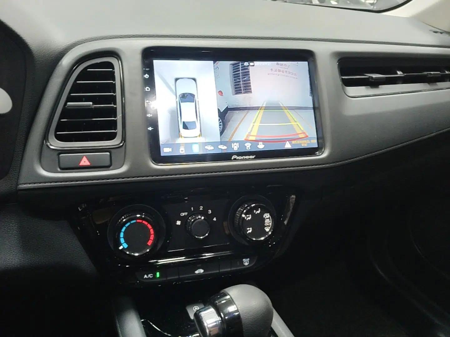 Honda Vezel 2020 1.5L CVT Pioneer Edition — миниатюра 20