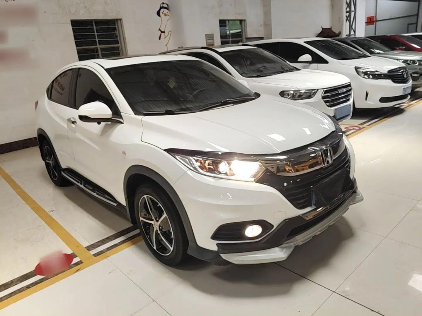 Honda Vezel 2020 1.5L CVT Pioneer Edition — миниатюра 3