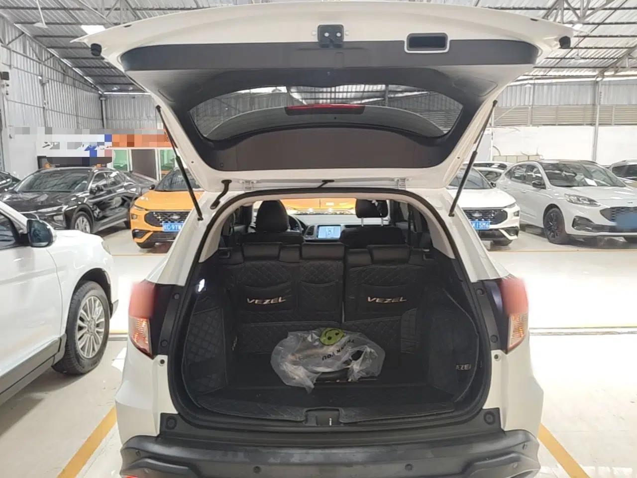 Honda Vezel 2020 1.5L CVT Pioneer Edition — миниатюра 27