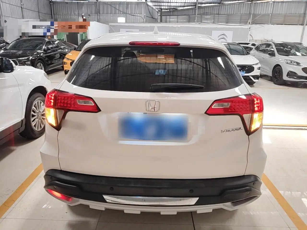 Honda Vezel 2020 1.5L CVT Pioneer Edition — миниатюра 5