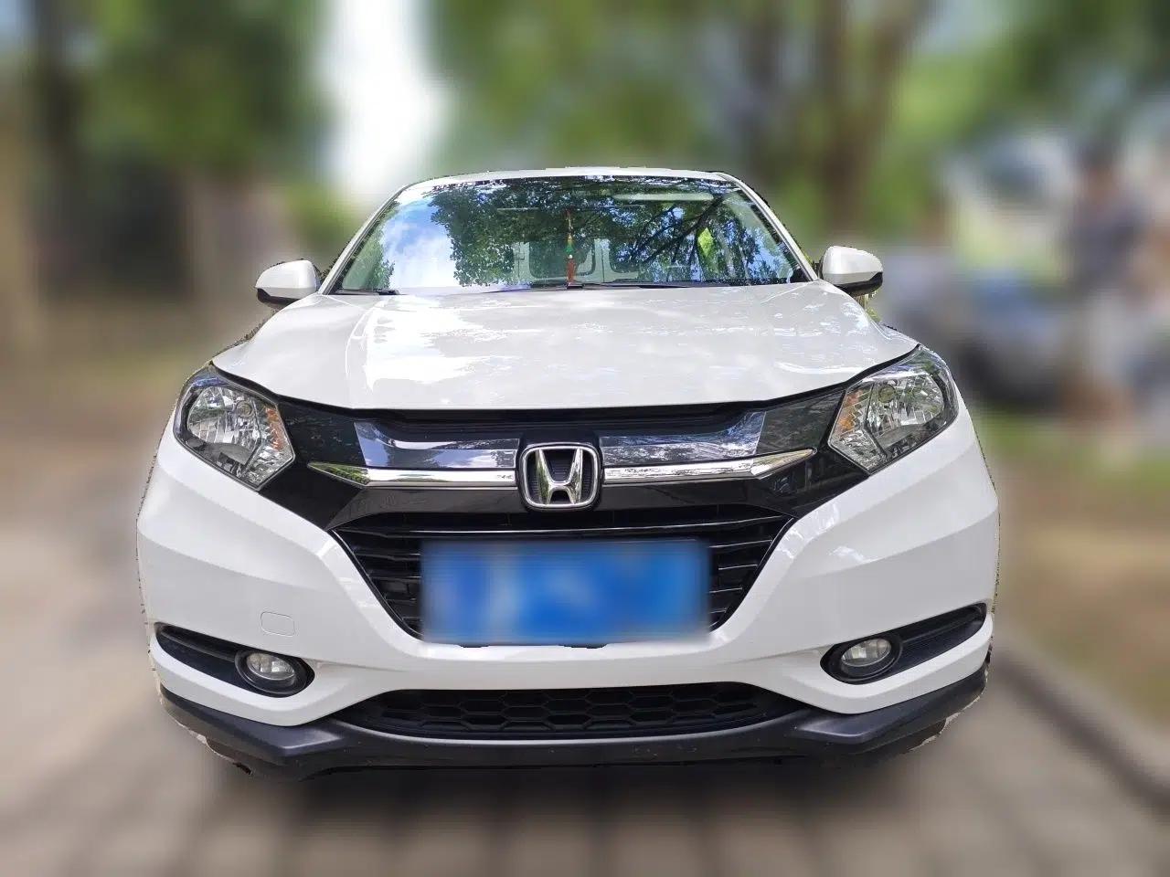 Honda Vezel 2016 1.8L CVT Front-Wheel Drive Pioneer Edition — миниатюра 2