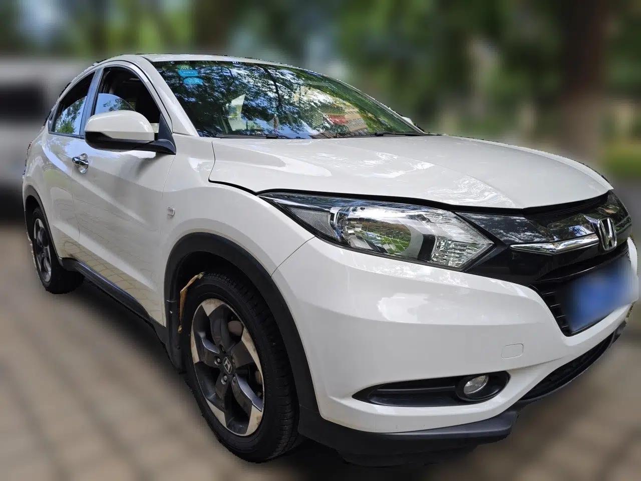 Honda Vezel 2016 1.8L CVT Front-Wheel Drive Pioneer Edition — миниатюра 3