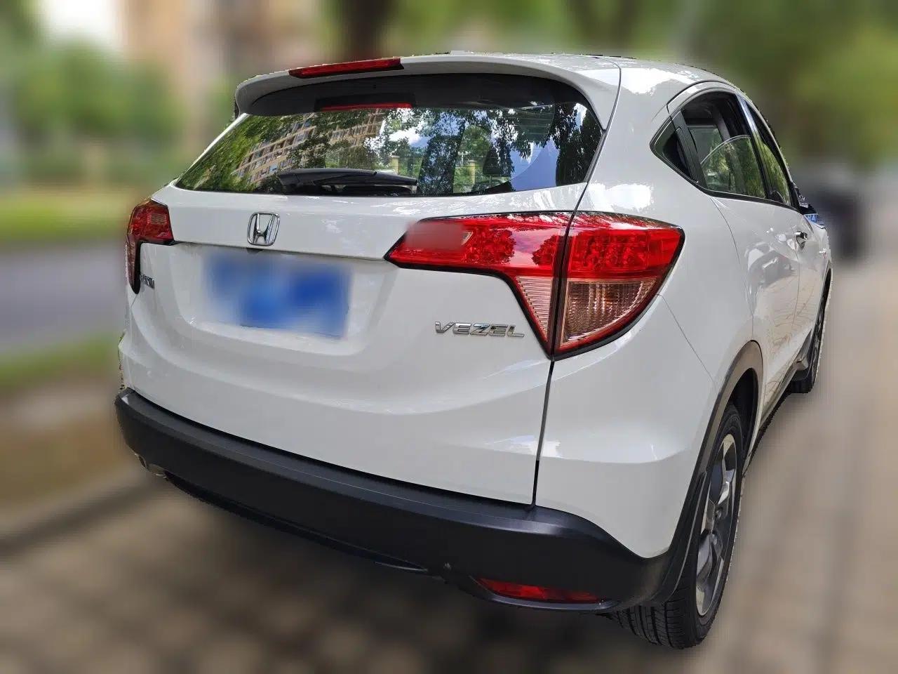 Honda Vezel 2016 1.8L CVT Front-Wheel Drive Pioneer Edition — миниатюра 6