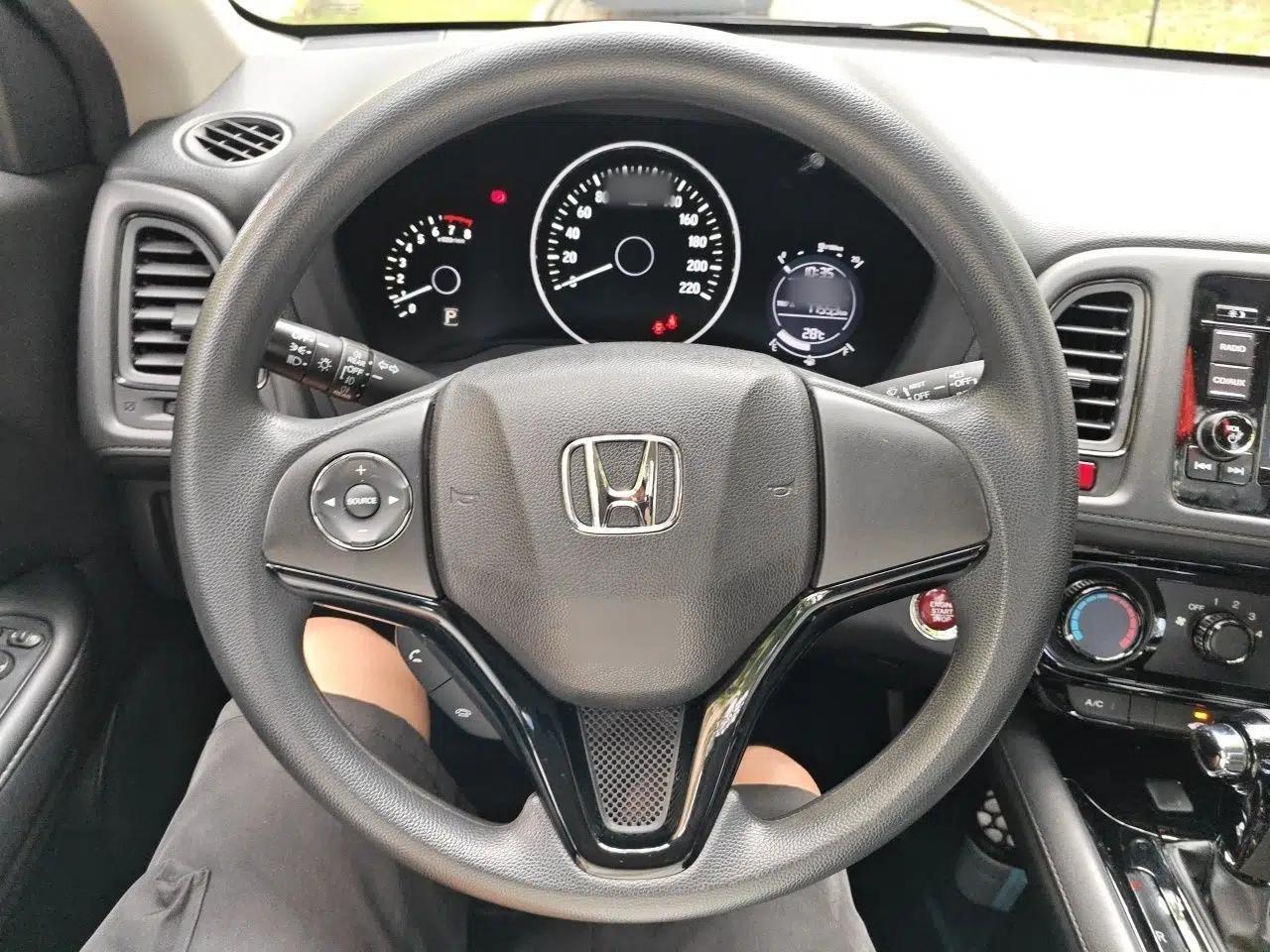 Honda Vezel 2016 1.8L CVT Front-Wheel Drive Pioneer Edition — миниатюра 9