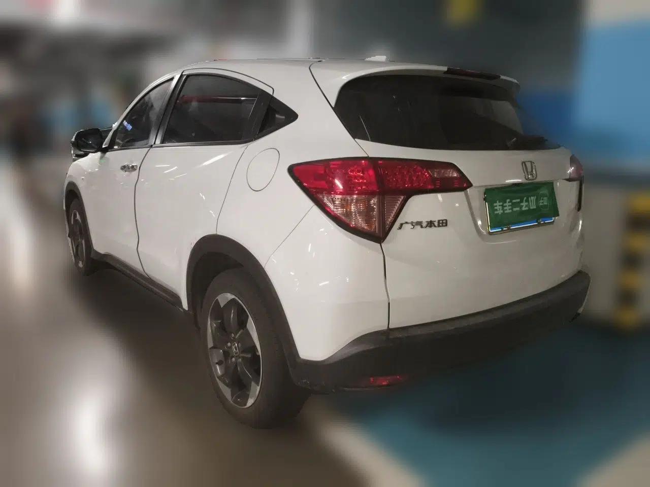 Honda Vezel 2016 1.8L CVT Front-Wheel Drive Pioneer Edition — миниатюра 4