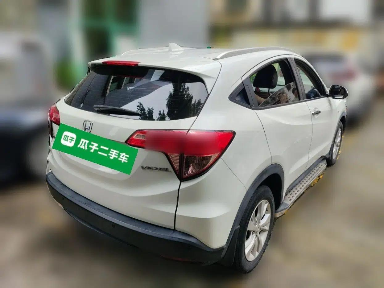 Honda Vezel 2015 1.8L CVT 2WD Elite Model — миниатюра 6