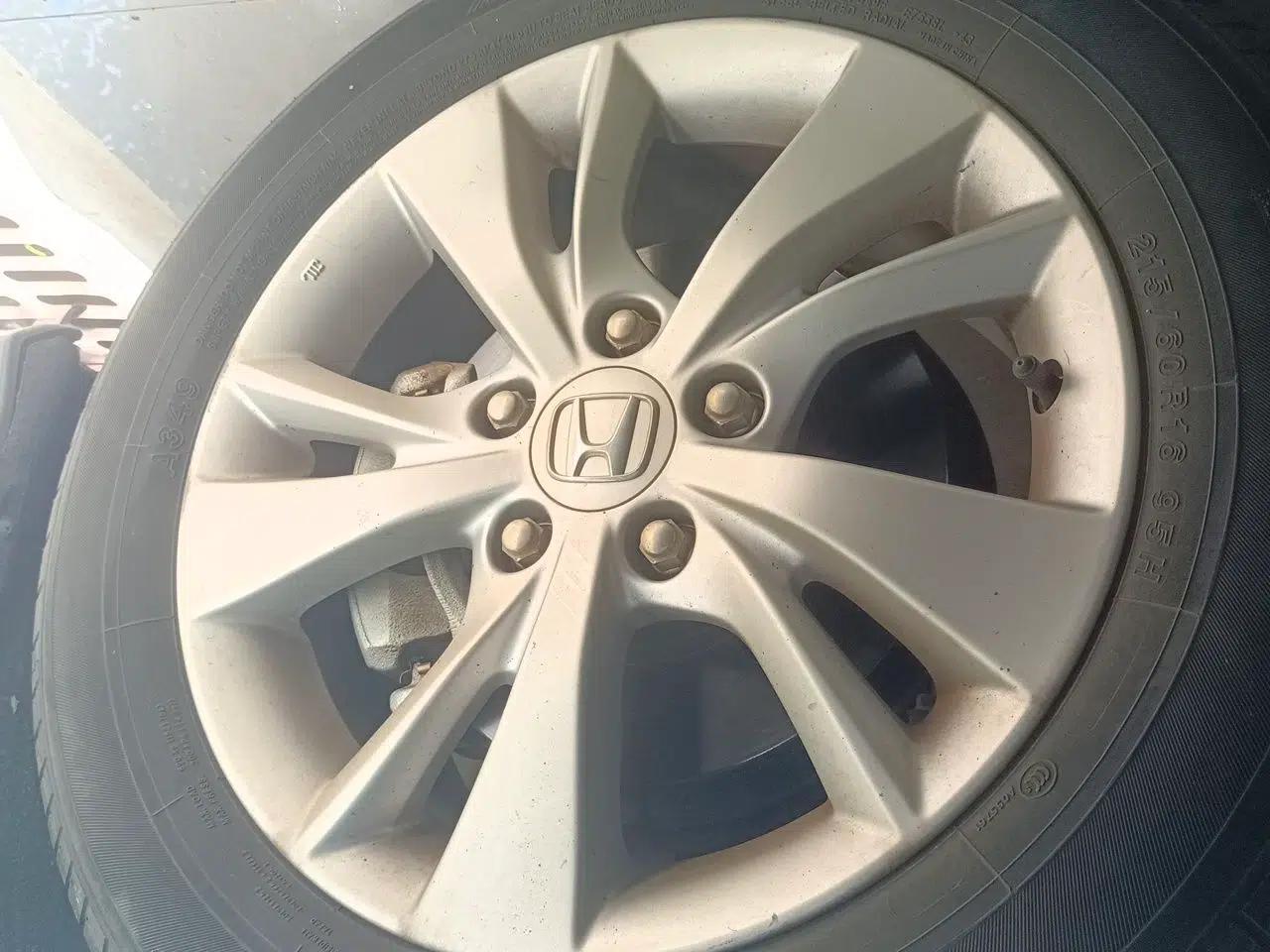 Honda Vezel 2018 1.5L CVT 2WD Technology Elite Model — миниатюра 8