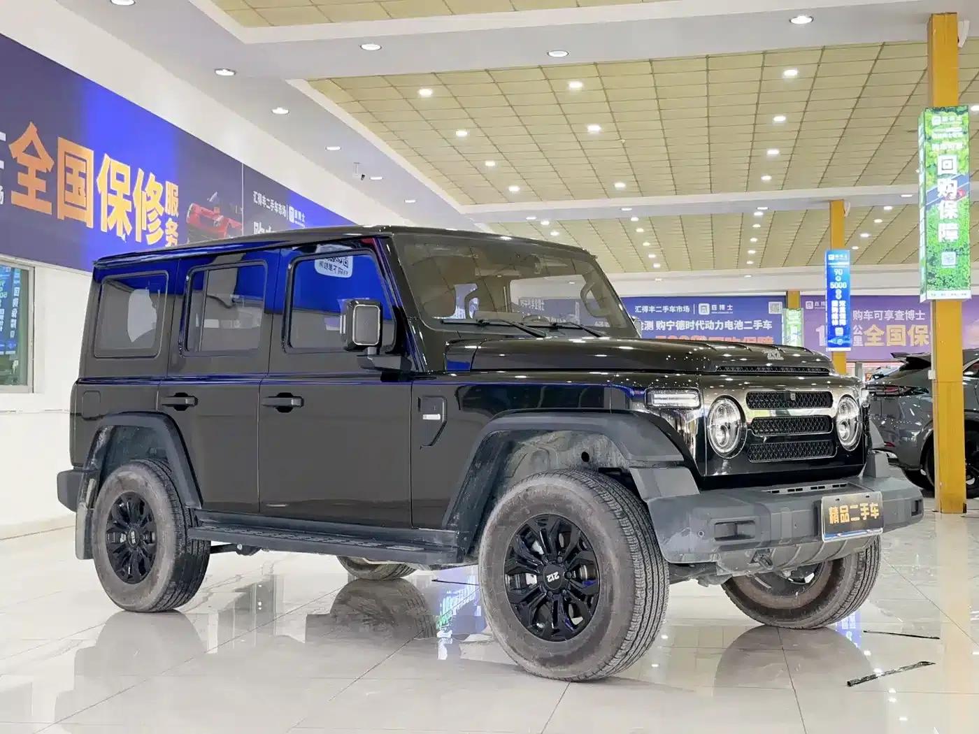 212 T01 2024 Model 2.0T Mechanic — миниатюра 3