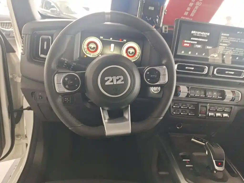 212 T01 2024 Explorer 2.0T — миниатюра 11