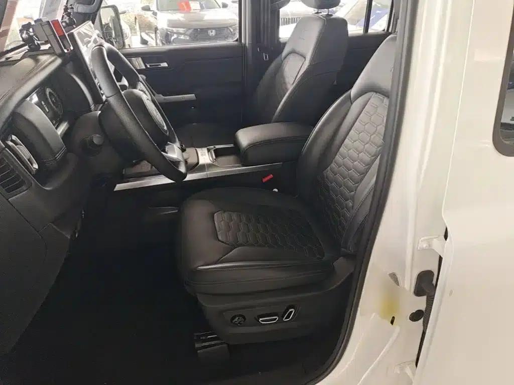 212 T01 2024 Explorer 2.0T — миниатюра 15