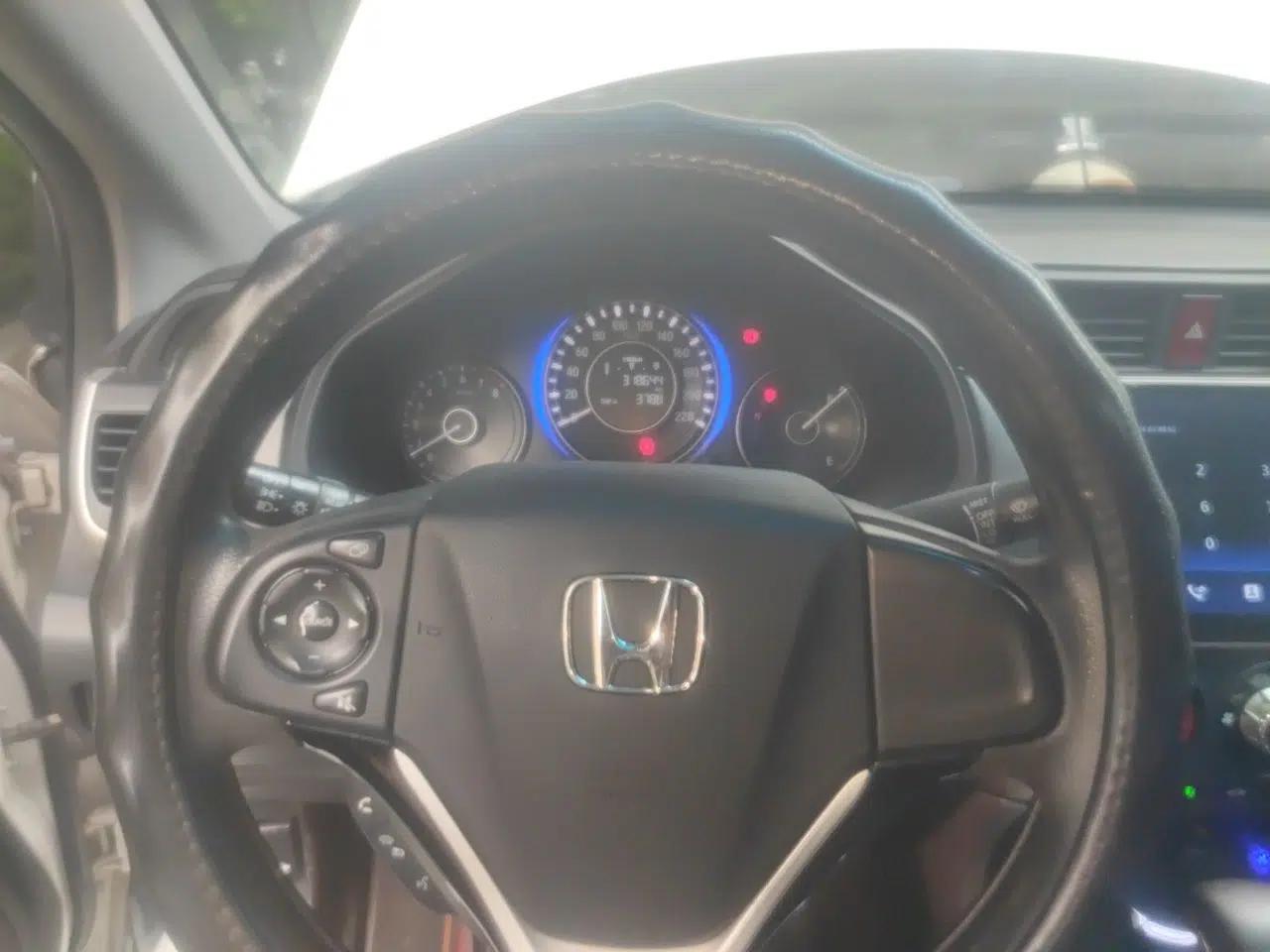 Honda Crider 2016 1.8L CVT Luxury Edition — миниатюра 11