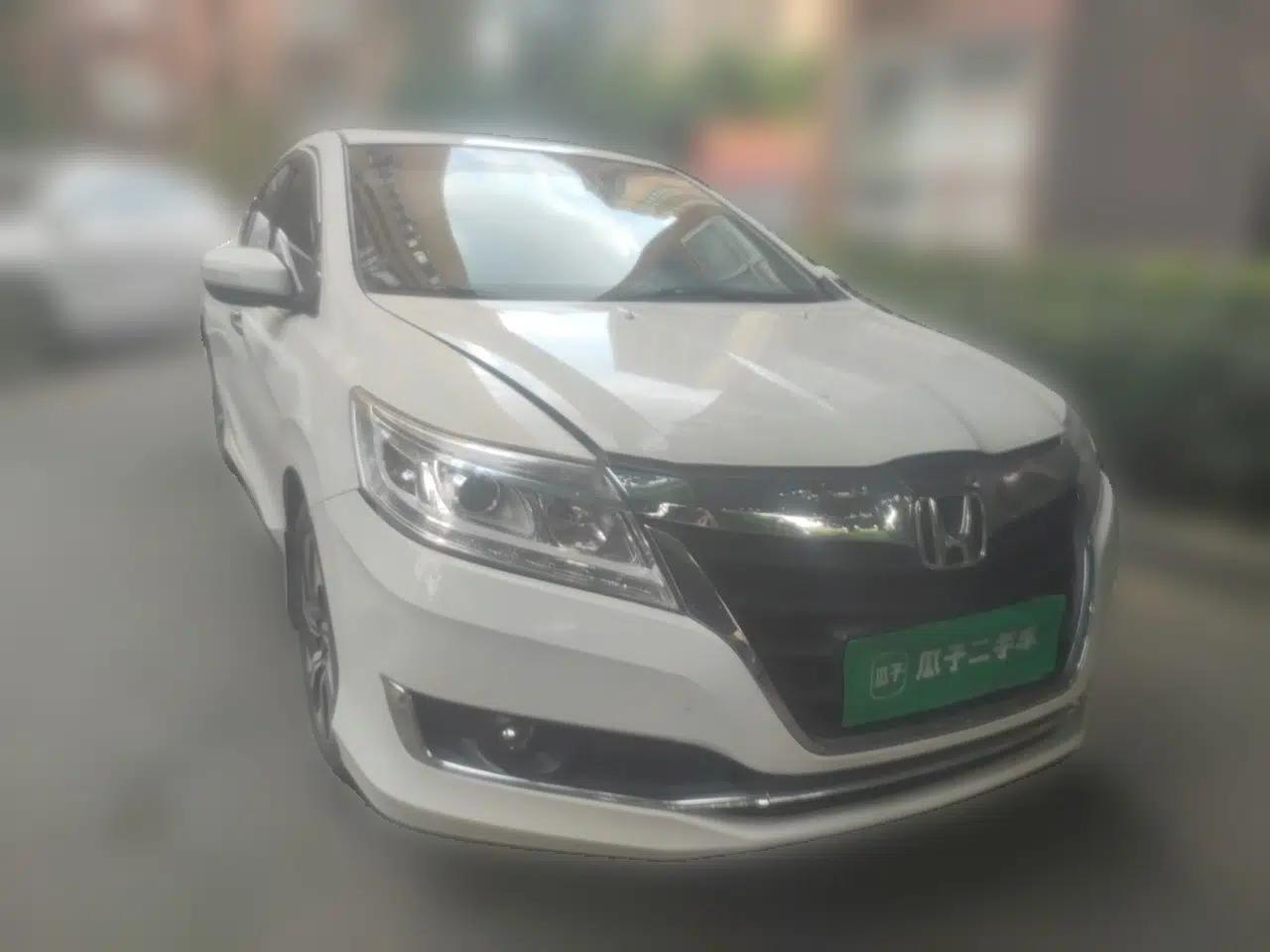Honda Crider 2016 1.8L CVT Luxury Edition — миниатюра 3
