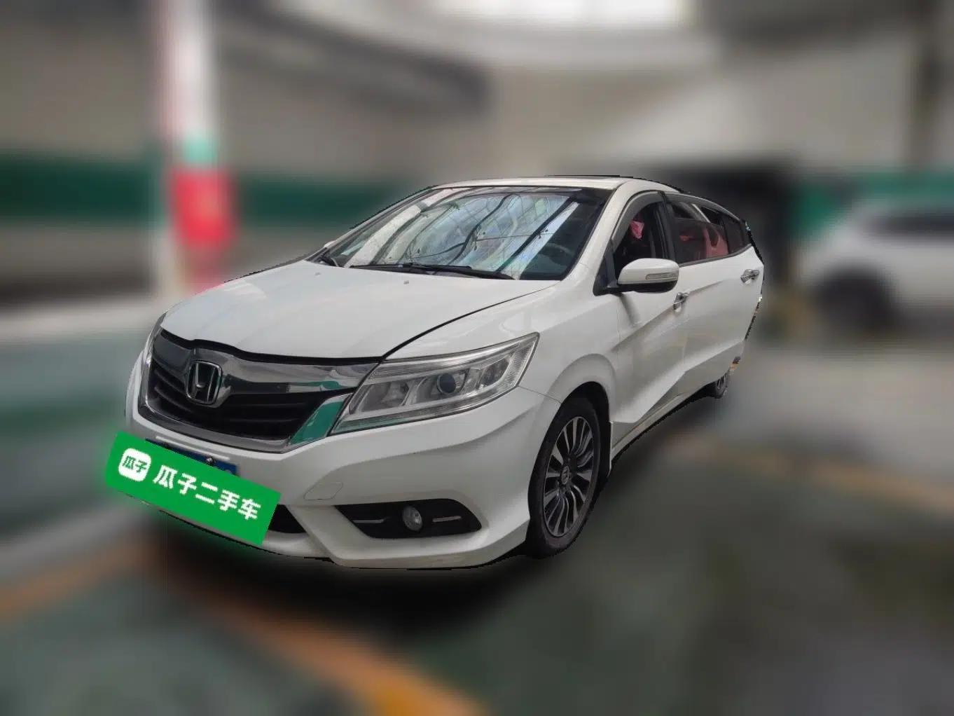 Honda Crider 2015 1.8L automatic luxury edition — миниатюра 1