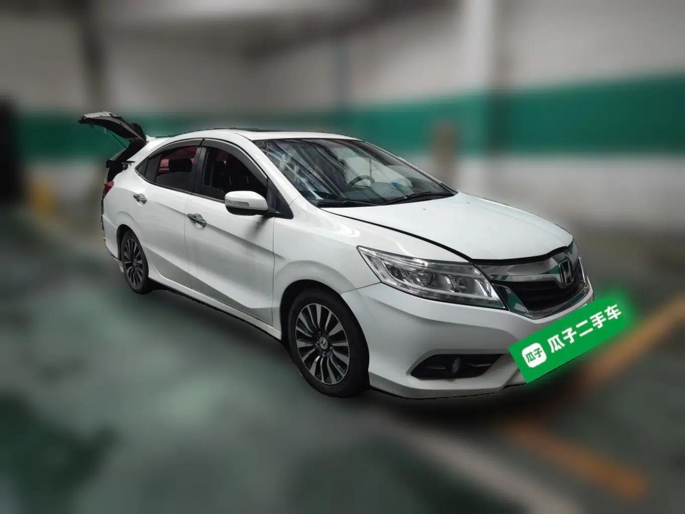Honda Crider 2015 1.8L automatic luxury edition — миниатюра 3